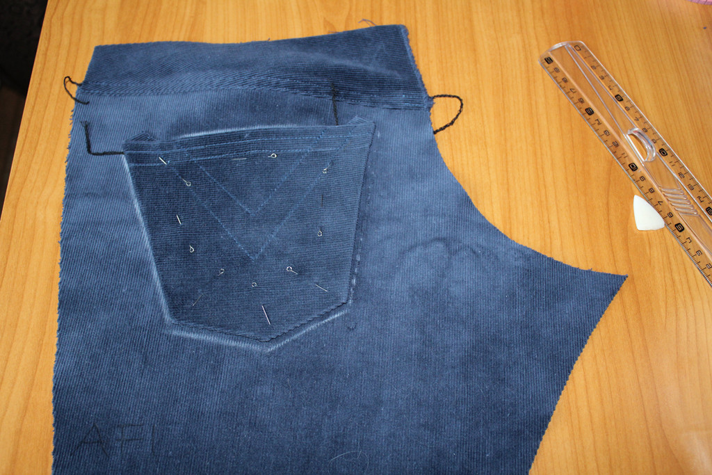 Sewing pockets