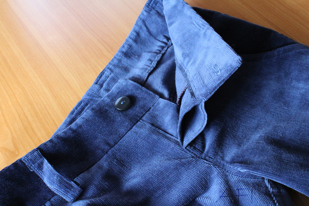 Sewing pants - front closure detail