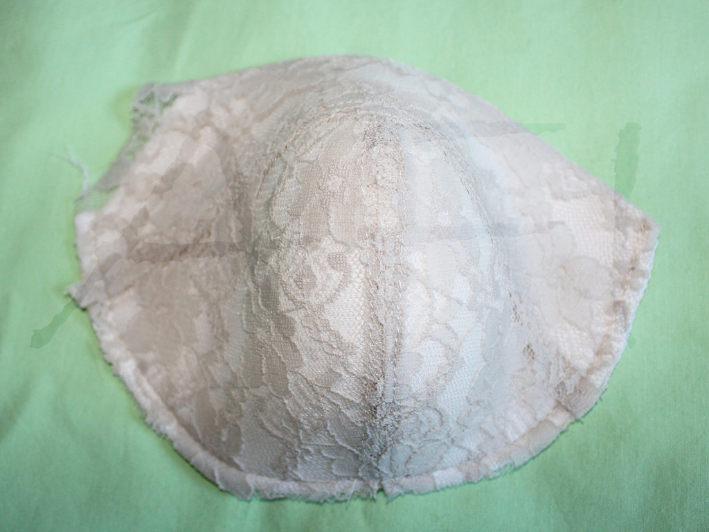 foam and lace bra cup construction