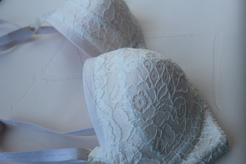 How to sew a bra – Step 7.2: Sewing cups - Sewing foam – AFI Atelier
