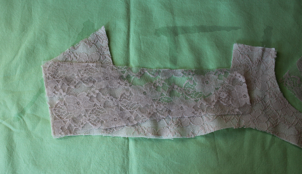 maya bra sewing back wing to the frame