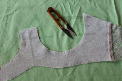 How to sew a bra – Step 9.1: Attache cups to the band - Some steps ...