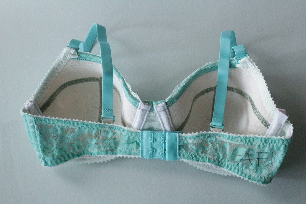 Bralette Thilda PDF lingerie pattern, underwire free bra pattern